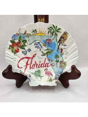 SCALLOPED FAN SHELL 